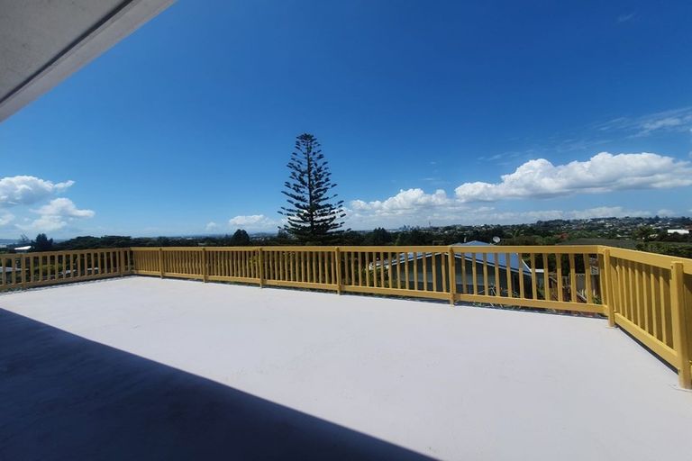 Photo of property in 135 Coronation Road, Hillcrest, Auckland, 0627