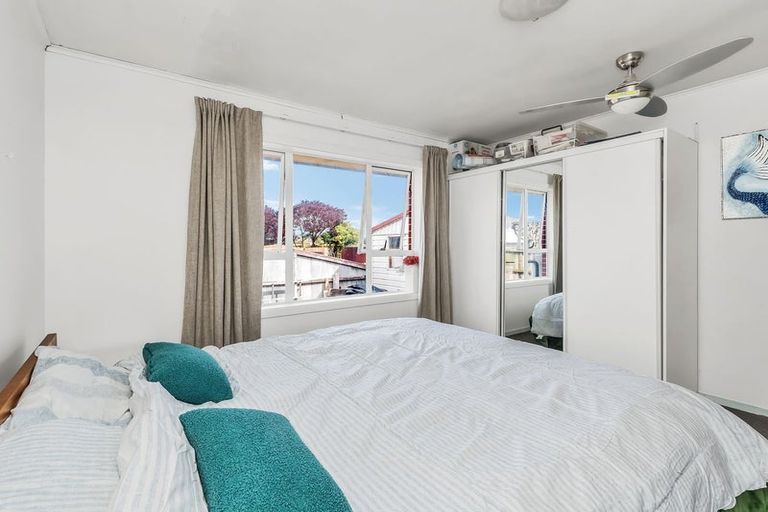 Photo of property in 73 Bentley Street, Russley, Christchurch, 8042