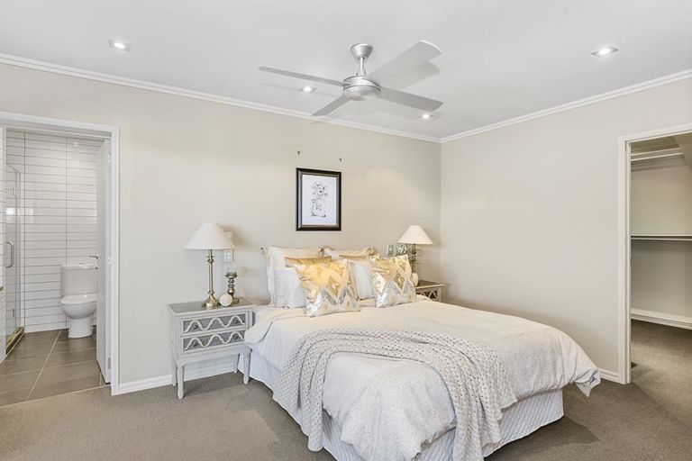 Photo of property in 350 Otumoetai Road, Otumoetai, Tauranga, 3110