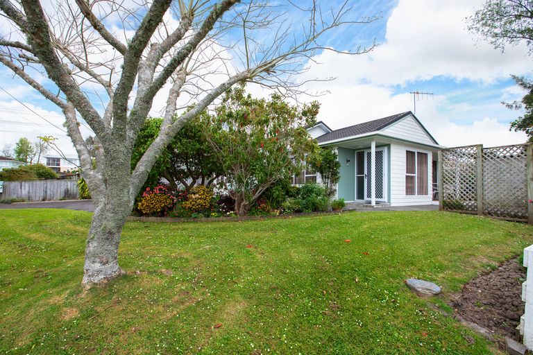 Photo of property in 26 Bellevue Avenue, Wellsford, 0900