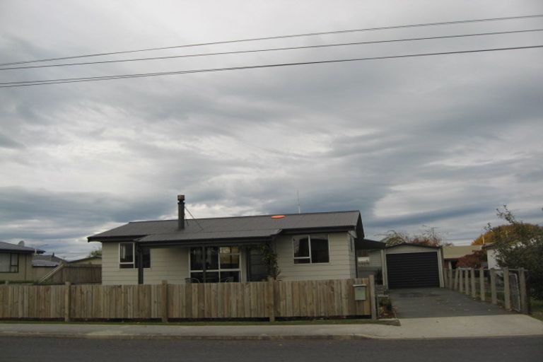 Photo of property in 95a Charlotte Street, Balclutha, 9230