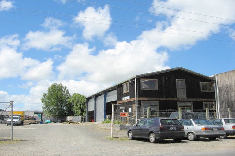 Photo of property in 2/156 Great South Road, Drury, 2113