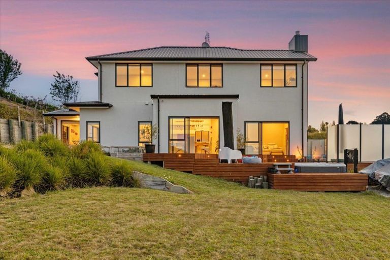 Photo of property in 11 Kissling Terrace, Pyes Pa, Tauranga, 3112