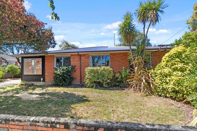 Photo of property in 58 Worthy Street, Ilam, Christchurch, 8041
