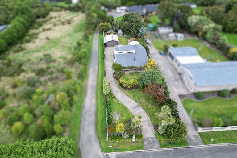 Photo of property in 20 Robert Street, Otatara, Invercargill, 9879