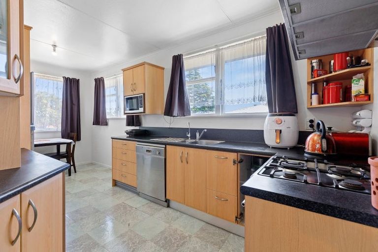 Photo of property in 84 Wrantage Street, Westown, New Plymouth, 4310