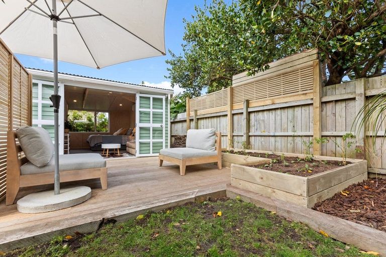 Photo of property in 29a Doment Crescent, Orewa, 0931