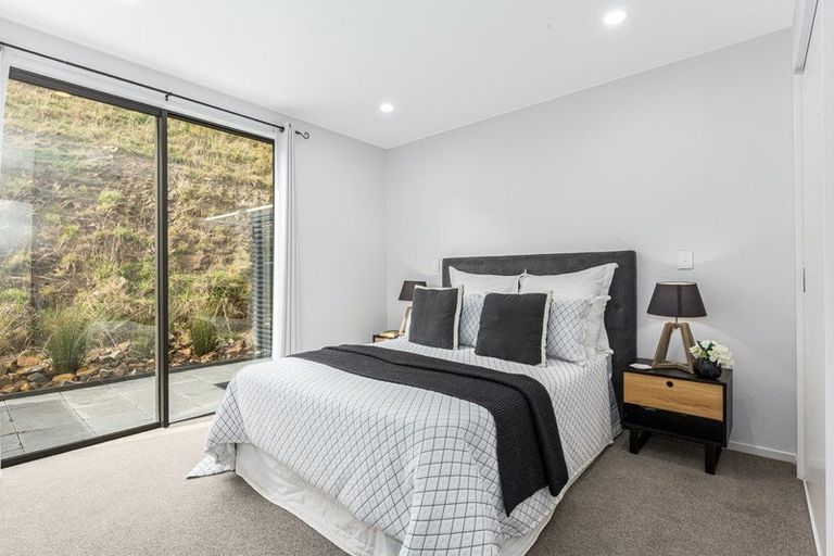 Photo of property in 43 Oakum Road, Whitby, Porirua, 5024