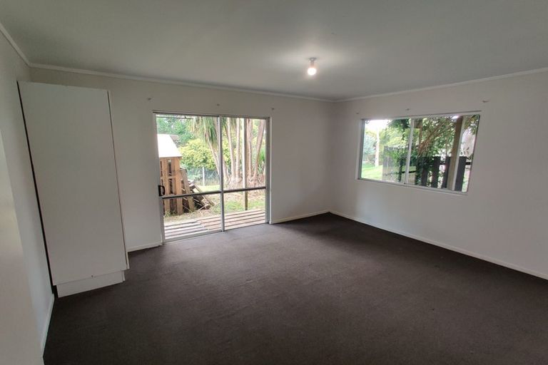 Photo of property in 33 Leaver Place, Weymouth, Auckland, 2103