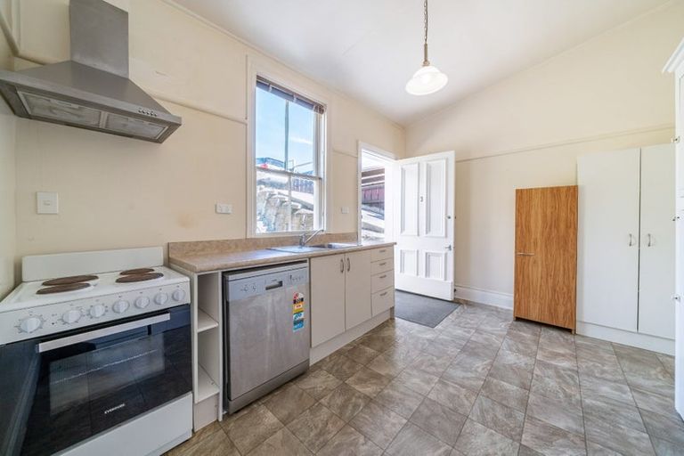 Photo of property in 36 The Parade, Island Bay, Wellington, 6023