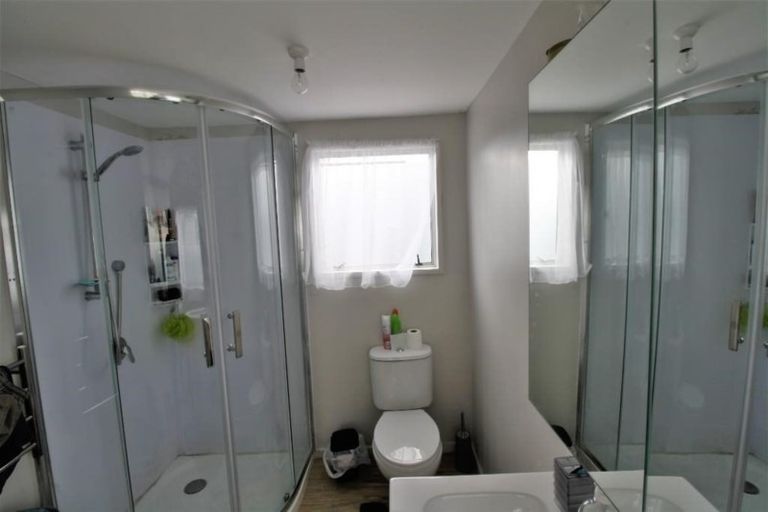 Photo of property in 22 Gordon Street, Strathern, Invercargill, 9812