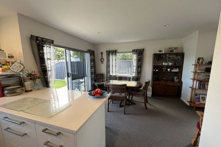 Photo of property in 100a King Street, Taradale, Napier, 4112
