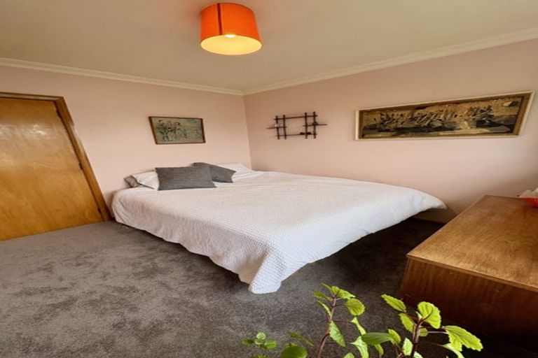 Photo of property in 14 Barrett Place, Carterton, 5713