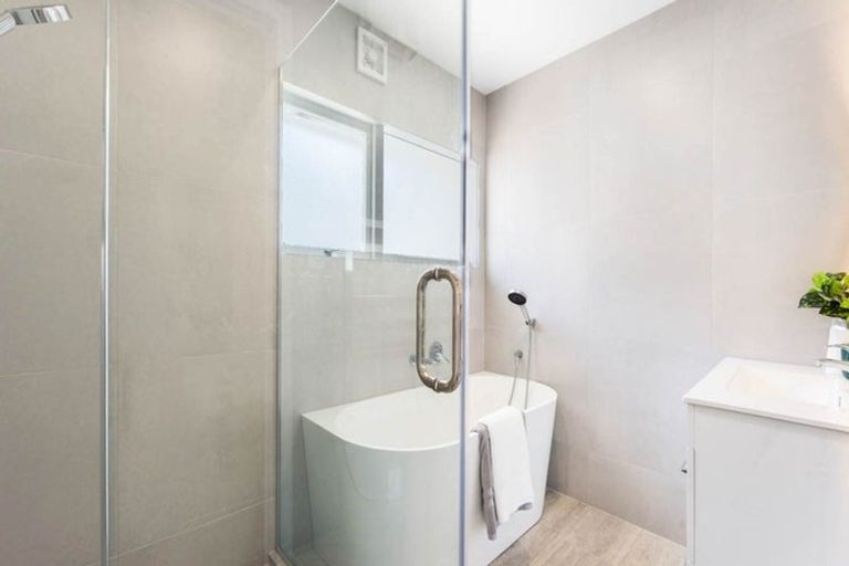 Photo of property in 7 Munstead Place, Hillcrest, Auckland, 0627