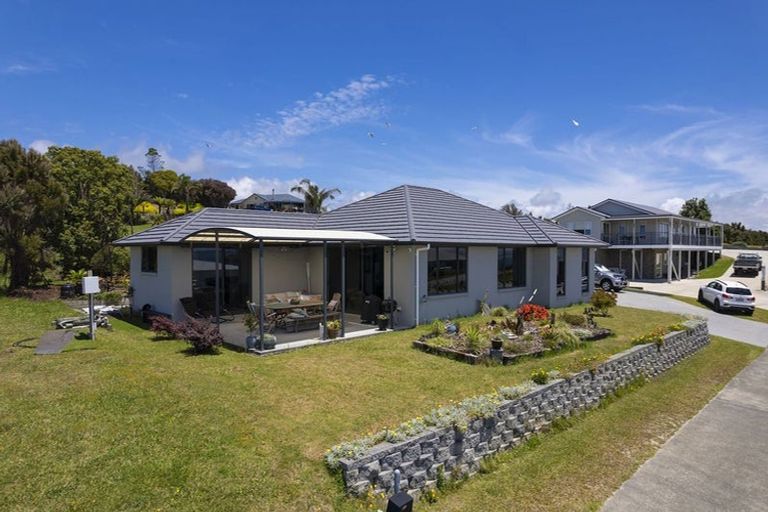 Photo of property in 31 Eagles Way, Cable Bay, 0420