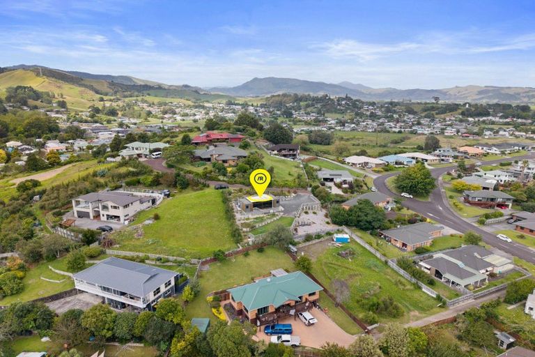 Photo of property in 4 O'meara Heights, Paeroa, 3600