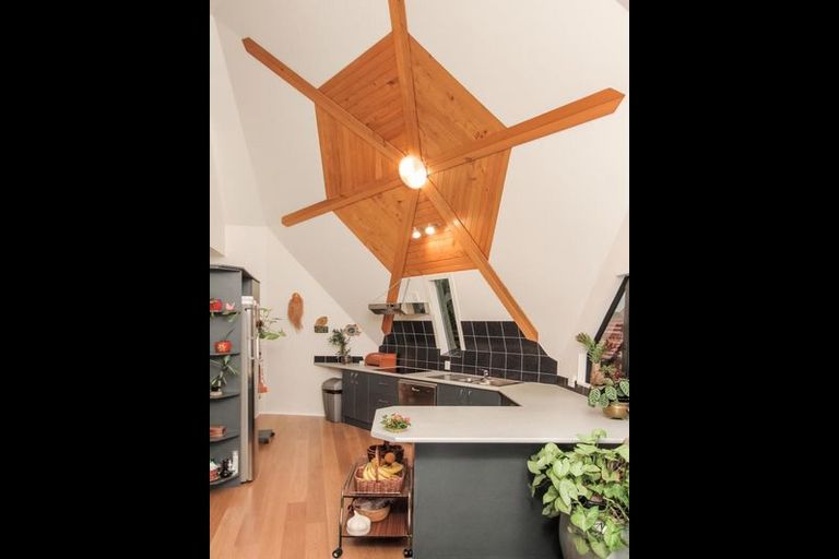 Photo of property in 39 Chamari Close, Titirangi, Auckland, 0604