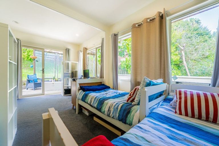 Photo of property in 13 Emlyn Place, Torbay, Auckland, 0630