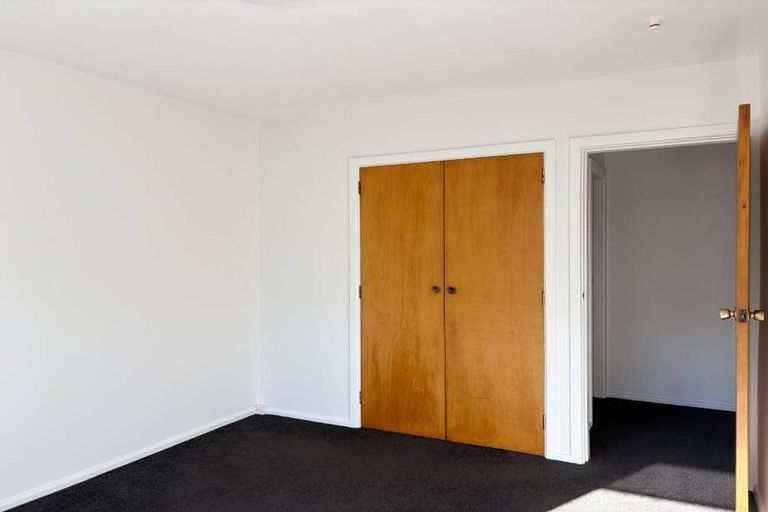 Photo of property in 2/73 Harewood Road, Papanui, Christchurch, 8053