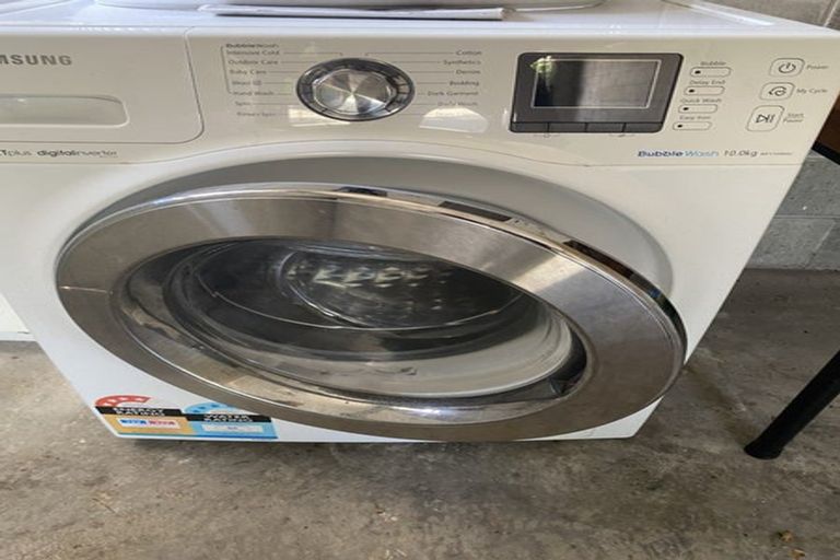 Photo of property in 35 Kinleys Lane, St Albans, Christchurch, 8014