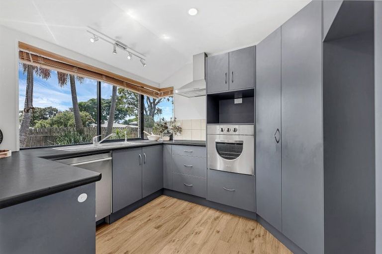 Photo of property in 110a Victoria Street West, Pukekohe, 2120