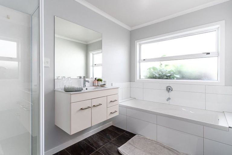 Photo of property in 15 Sika Avenue, Feilding, 4775