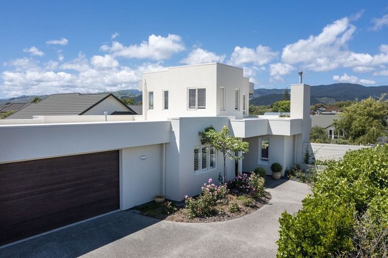 Photo of property in 40 Regent Drive, Paraparaumu Beach, Paraparaumu, 5032