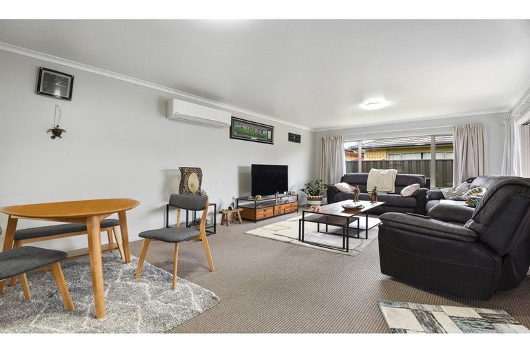 Photo of property in 38/64 Kawaha Point Road, Kawaha Point, Rotorua, 3010