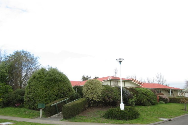 Photo of property in 17 Woodlands Drive, Havelock North, 4130