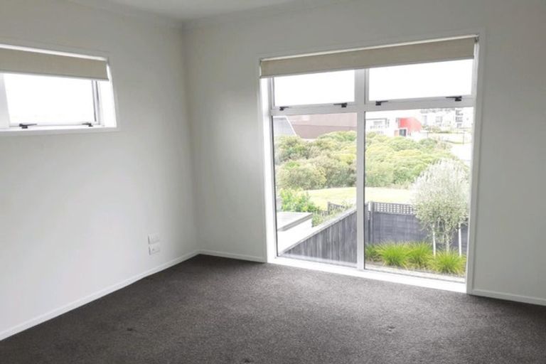 Photo of property in 9 Teal Way, Hobsonville, Auckland, 0616