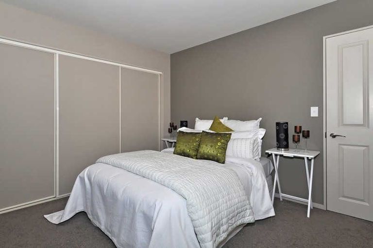 Photo of property in 17 Jasper Place, Northwood, Christchurch, 8051