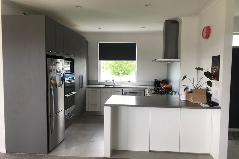 Photo of property in 83 Mackay Drive, Greenhithe, Auckland, 0632