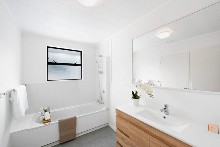 Photo of property in 42 Hazelwood Avenue, Dinsdale, Hamilton, 3204