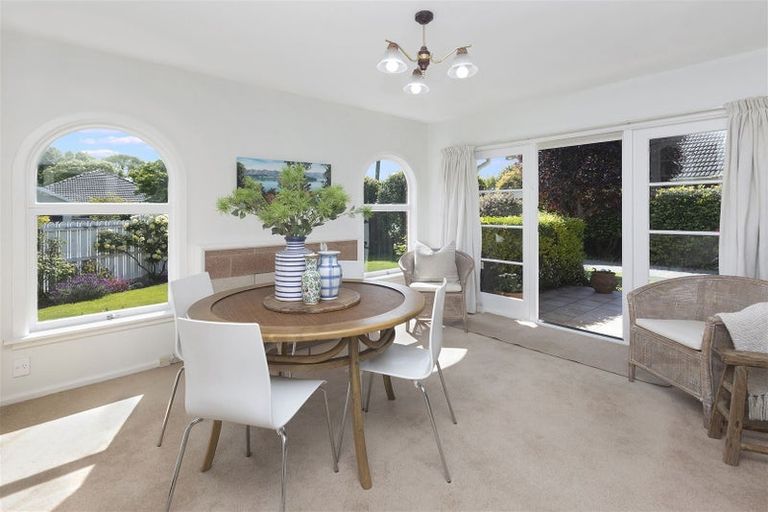 Photo of property in 7 Willowbrook Place, Fendalton, Christchurch, 8052