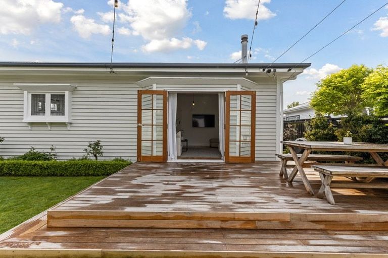 Photo of property in 36 Hinemoa Street, Spreydon, Christchurch, 8024