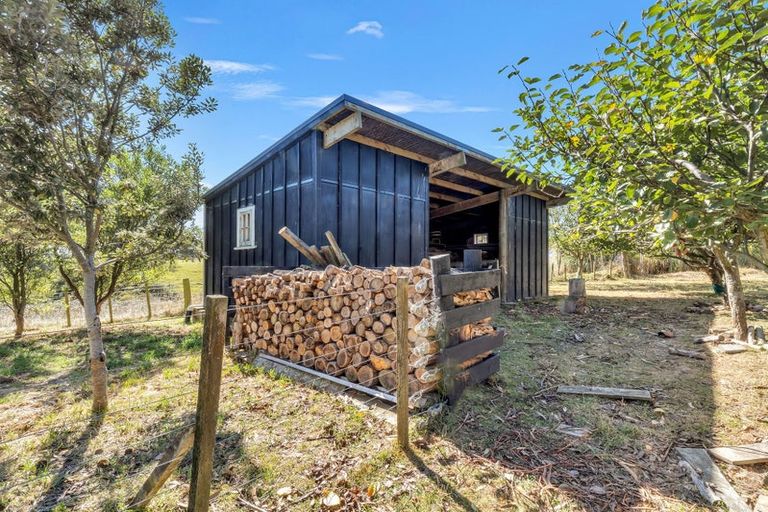 Photo of property in 371 Tutaki Road, Bunnythorpe, Palmerston North, 4470