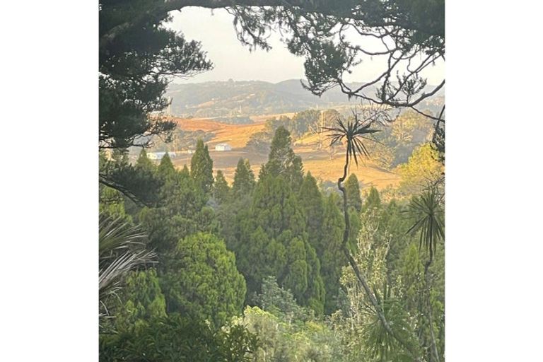 Photo of property in 103 Hinau Road, Waimauku, 0881