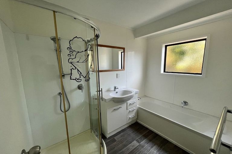 Photo of property in 85a Rosario Crescent, Red Beach, 0932