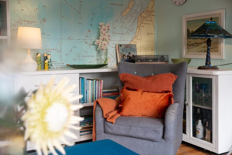 Photo of property in 108 Wellington Road, Paekakariki, 5034