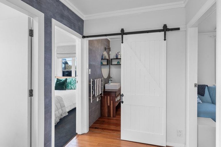 Photo of property in 60 Sarah Street, Waikawa Beach, Levin, 5573