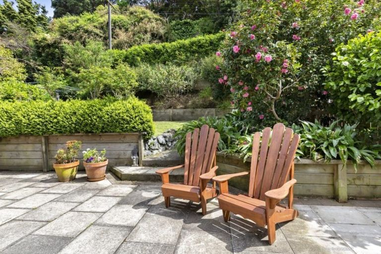 Photo of property in 14 Glen Road, Kelburn, Wellington, 6012