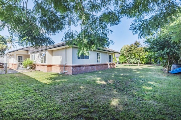 Photo of property in 13 Moss Crescent, Takanini, 2112