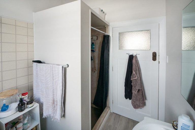 Photo of property in 38 Hargest Crescent, Saint Kilda, Dunedin, 9012