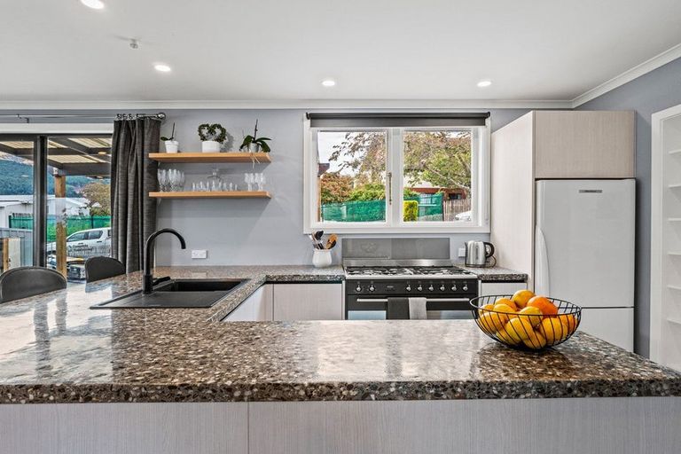 Photo of property in 493 Peninsula Road, Kelvin Heights, Queenstown, 9300