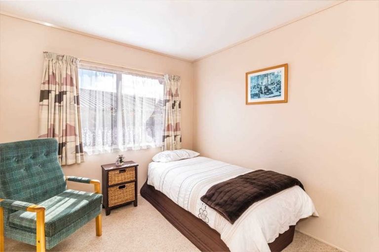 Photo of property in 2/26 Tobin Place, Richmond Heights, Taupo, 3330