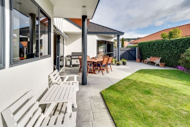 Photo of property in 4 Regent Way, Taradale, Napier, 4112