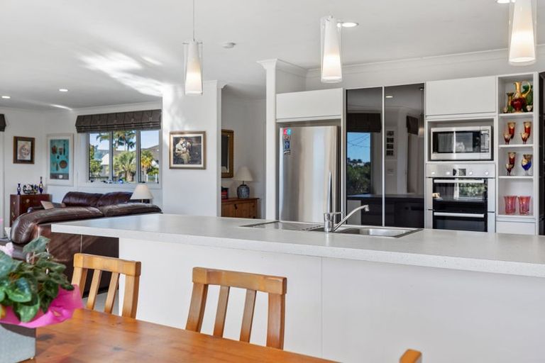 Photo of property in 95 Oriental Parade, Papamoa Beach, Papamoa, 3118