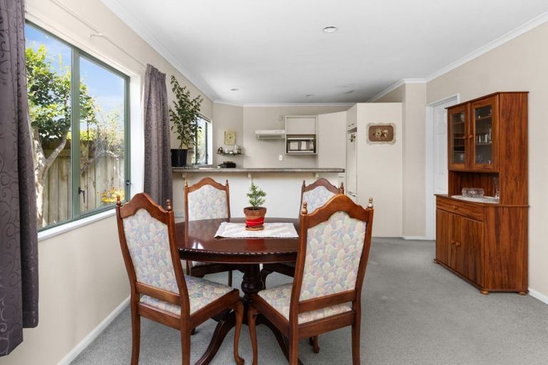 Photo of property in 67a Church Road, Taradale, Napier, 4112