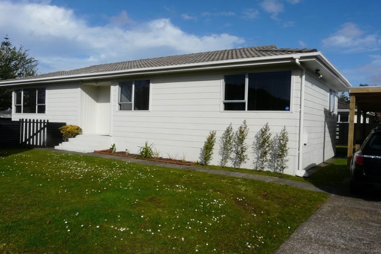 Photo of property in 15 Hobman Place, Manurewa, Auckland, 2102