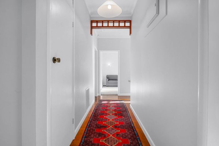 Photo of property in 6 Strowan Avenue, Fairfield, Hamilton, 3214